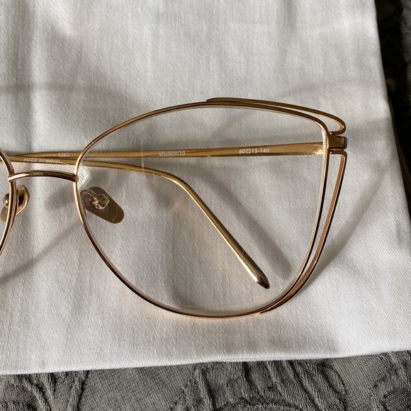 Linda farrow optical frames - Picture 6 of 6
